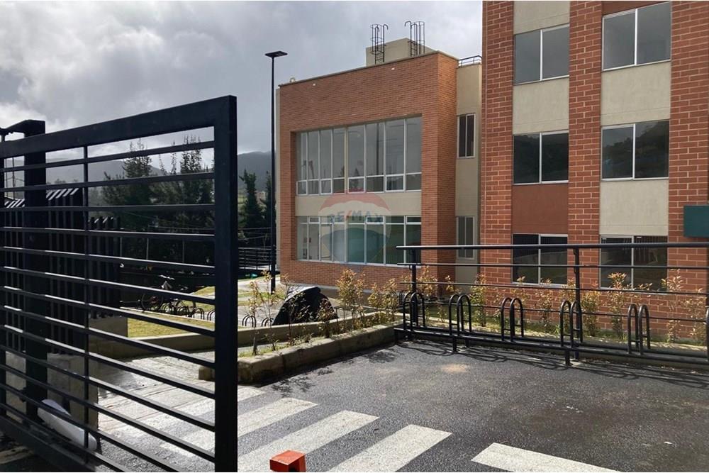 Apartamento en Arriendo en La Calera - Cra 2 # 3 - 98 sur Torre 2 Apto 107