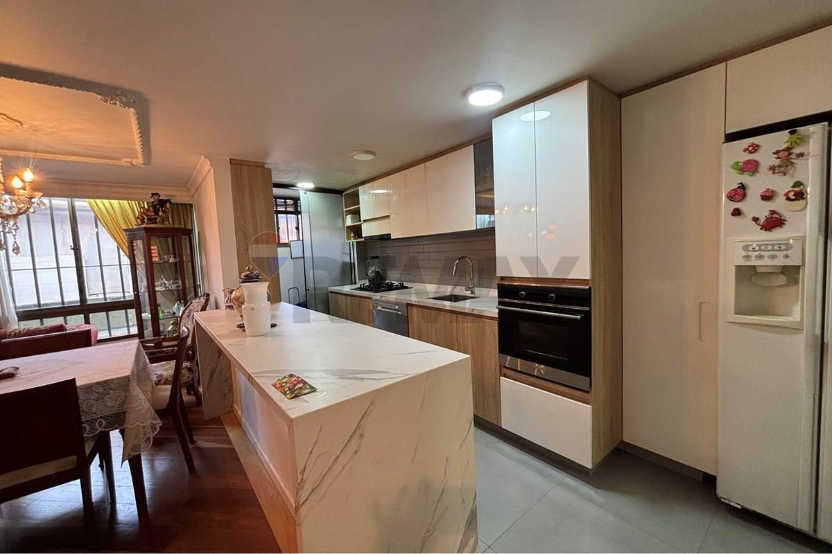 Apartamento en Venta en Usaquen - Calle 127B#  20 34