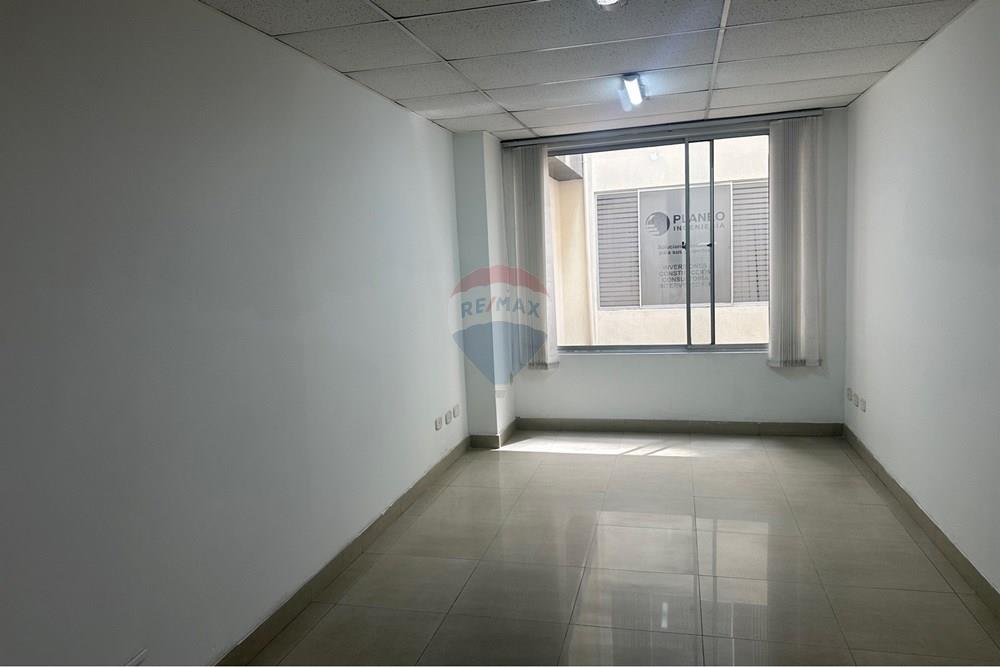 Oficina en Arriendo en Suba - Carrera 53 # 103B-42