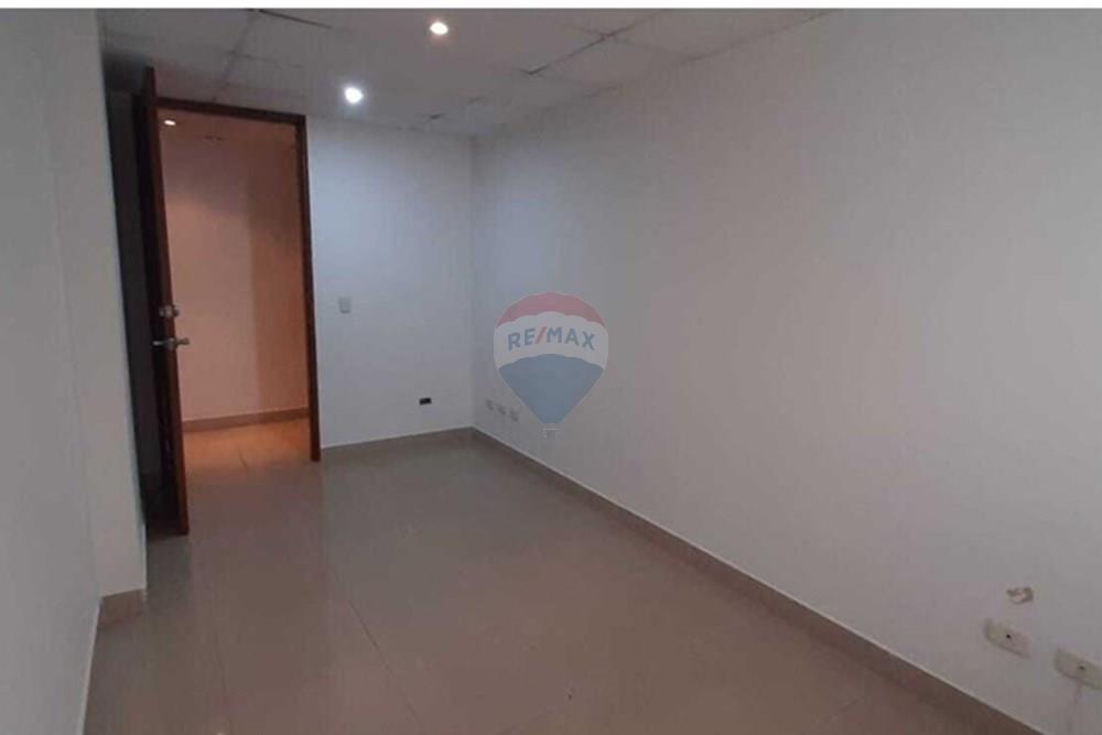 Oficina en Arriendo en Suba - Carrera 53 # 103B-42