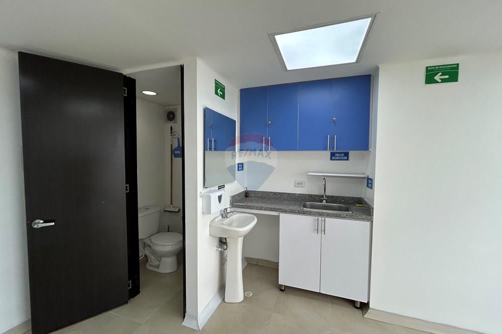 Avda los Zipas # 24 85 edificio VITA