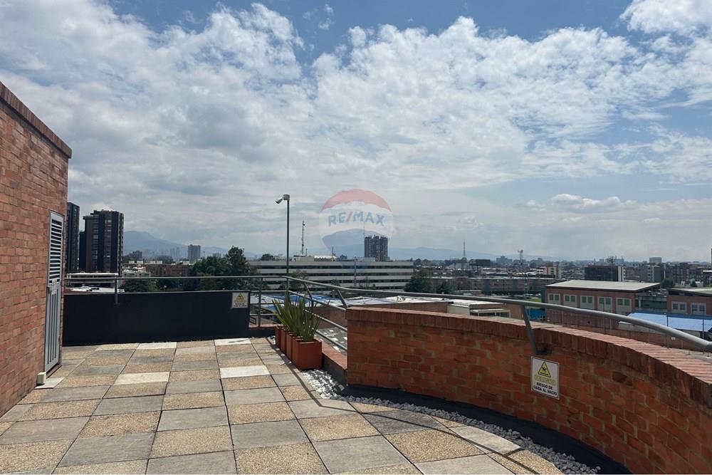 Oficina en Arriendo en Suba - Carrera 53 # 103B-42