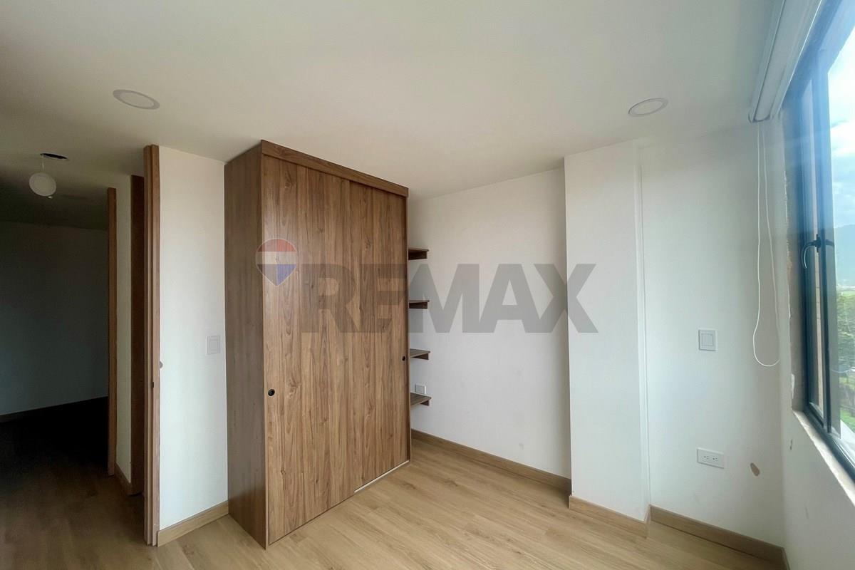 Casa en Venta en Edificio Manrique - CALLE 1B # 103B-43