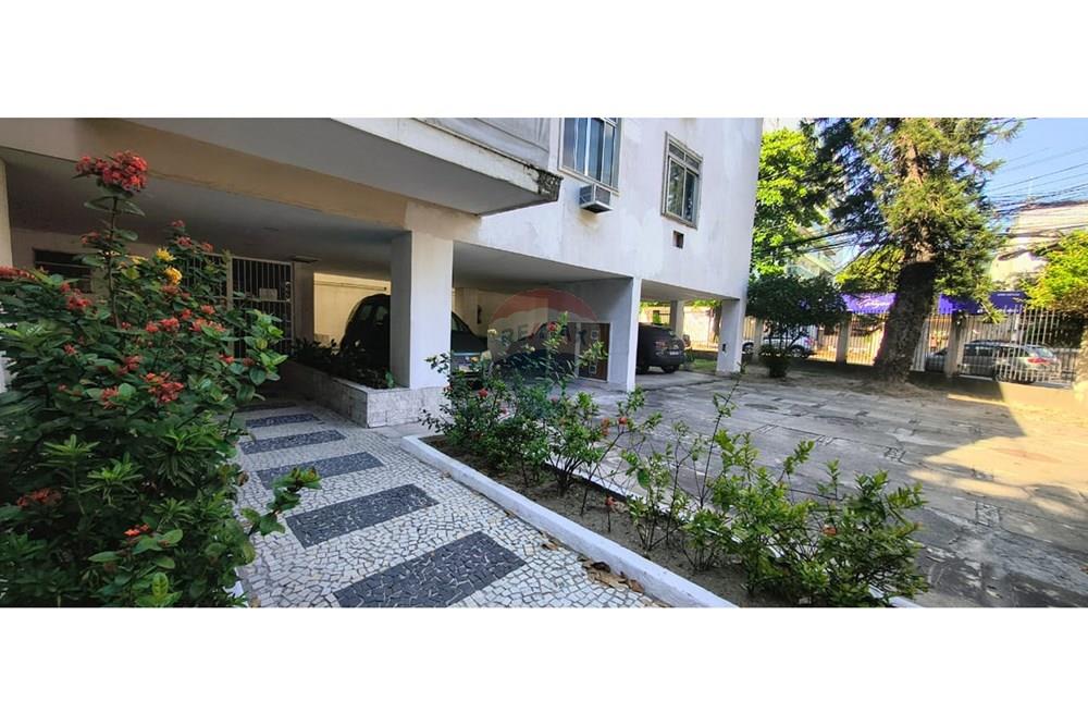 Apartamento à venda,reformado ,2 quartos, 1 suite, 1 vaga na Freguesia