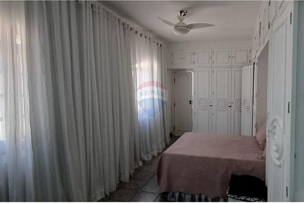 Casa, 3 quartos, 213 m² - Foto 39