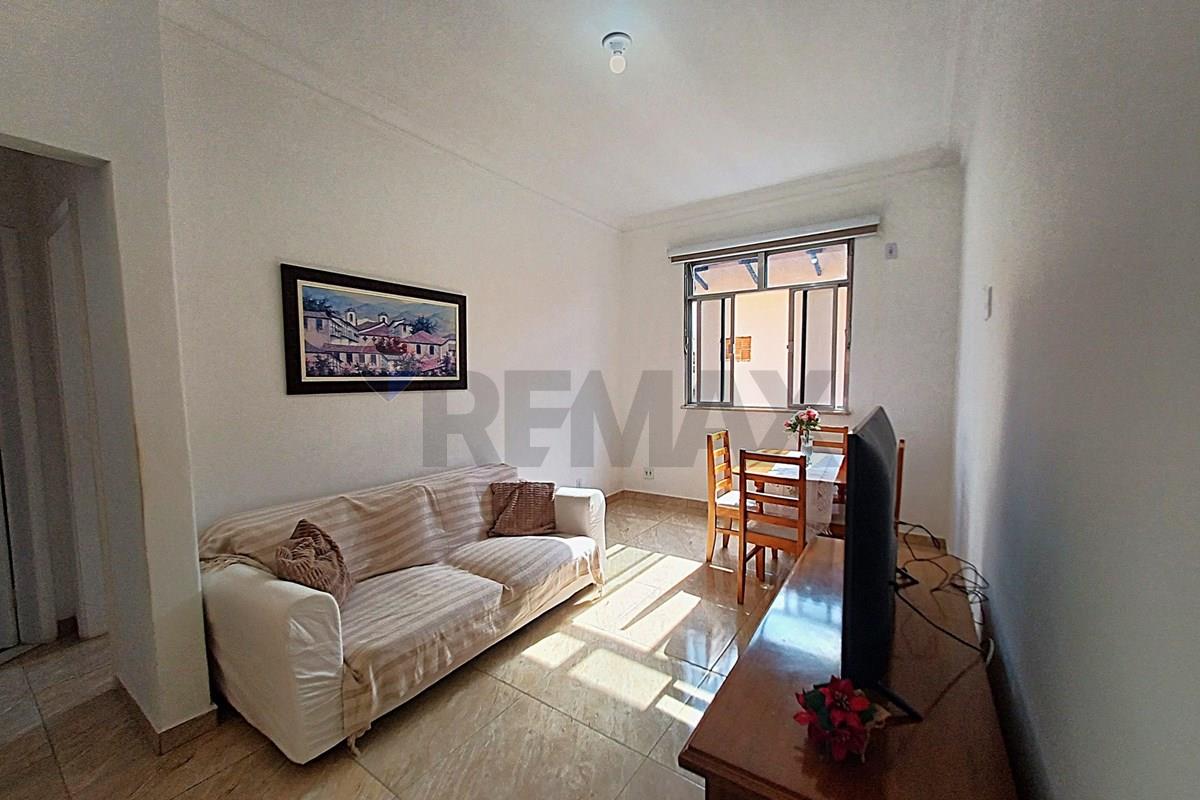 Apartamento à venda com 2 quartos, bem ventilado e iluminado, no Grajaú