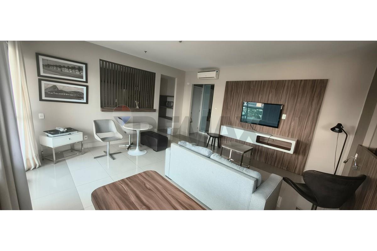 Apartamento mobiliado com 1 quarto, 1 suíte, 1 vaga no centro metropolitano