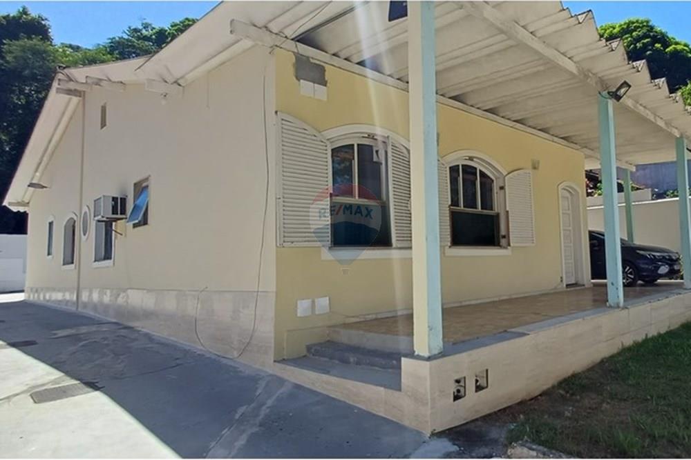 Casa, 3 quartos, 213 m² - Foto 4