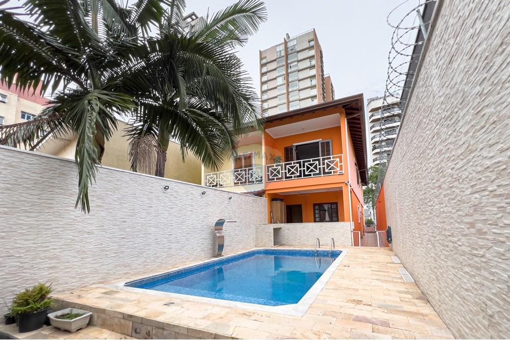Casa, 3 quartos, 190 m² - Foto 1