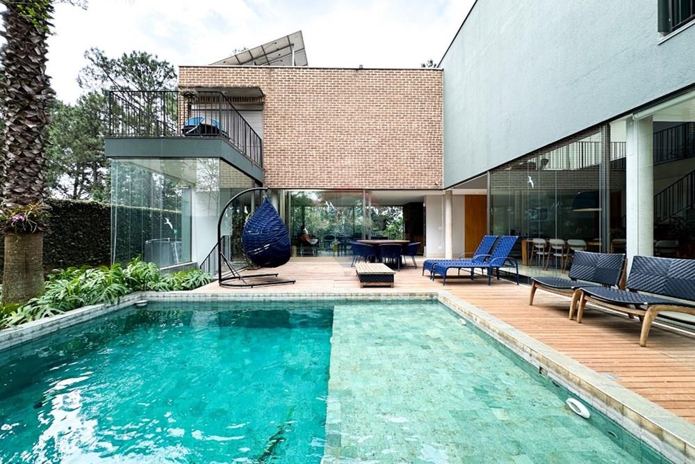 Casa em condomínio para venda com 4 quartos, sendo 4 suítes , 644m²