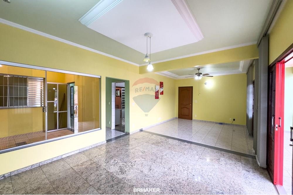 Casa a venda 3 Quartos, 3 Banheiros - Jardim Pinheiros, Valinhos/SP