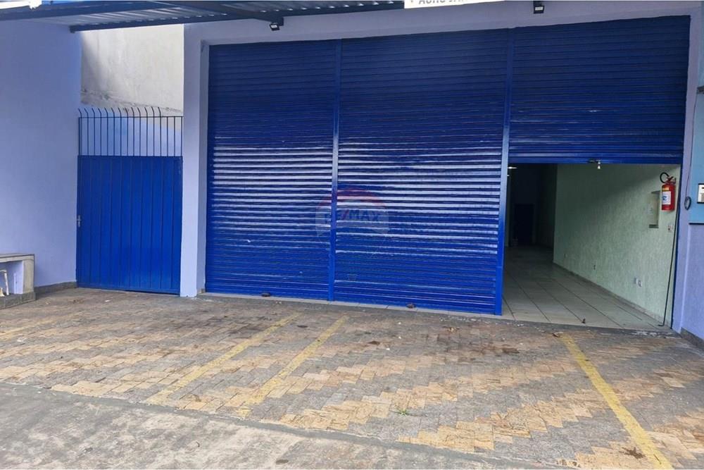 Amplo salão comercial 300m² no Centro de Jarinu/SP