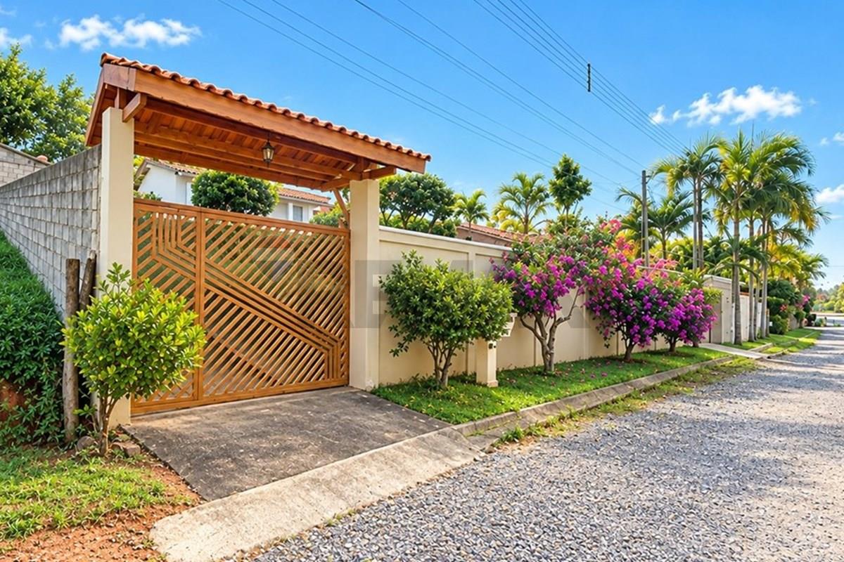 Casa Térrea com 700 m² de Terreno e Amplo Quintal em Jarinu/SP- R$ 499.900