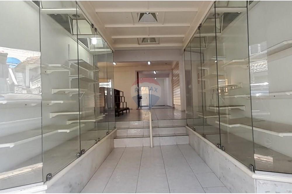 Seu Negócio no Melhor Ponto do Centro – 180m² com Alta Visibilidade