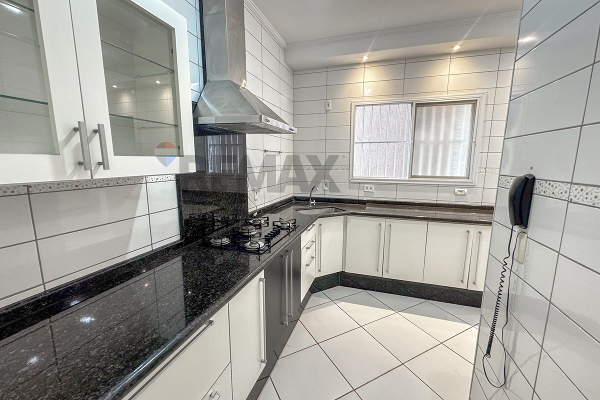 Espaçoso apartamento á venda com 3 dormitórios por R$550.000,00 em Valinhos