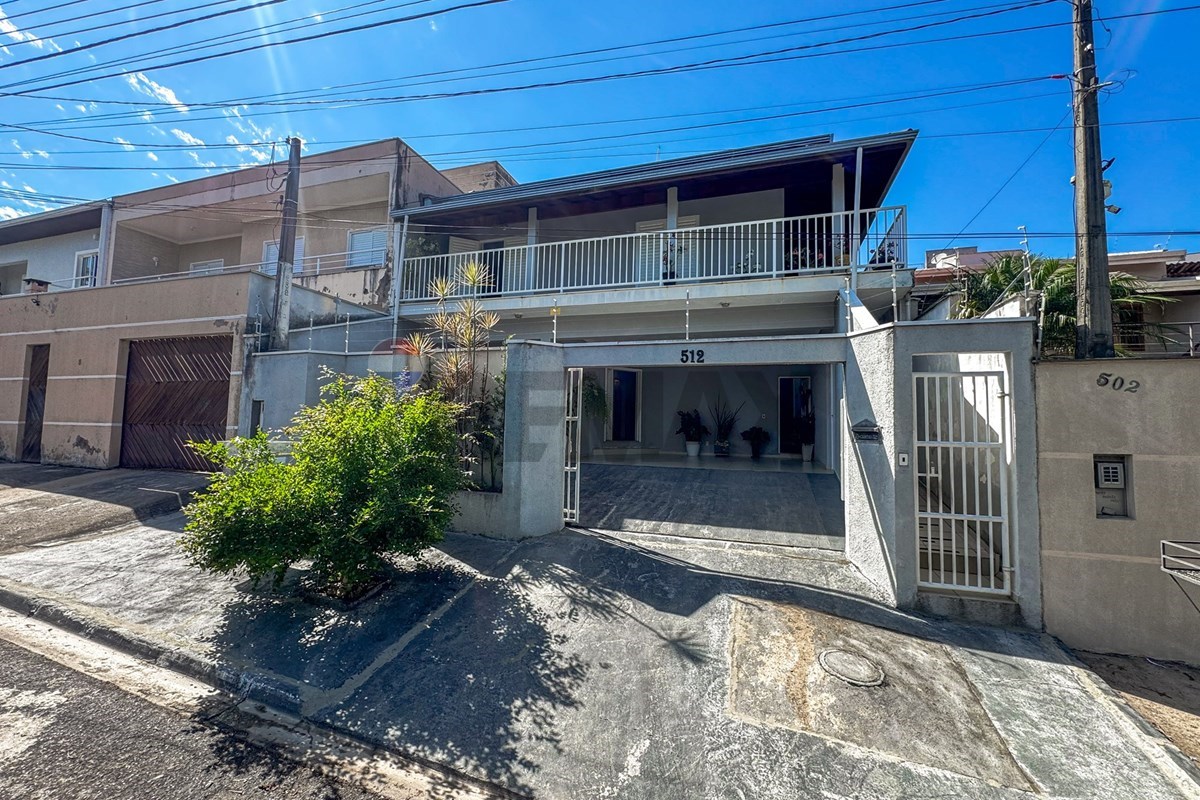 Investimento Inteligente (oportunidade): Bela Casa em Bolsão com segunda casa com Rendimento