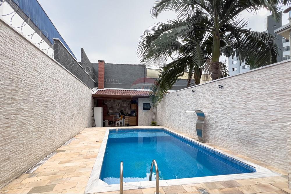 Casa, 3 quartos, 190 m² - Foto 2