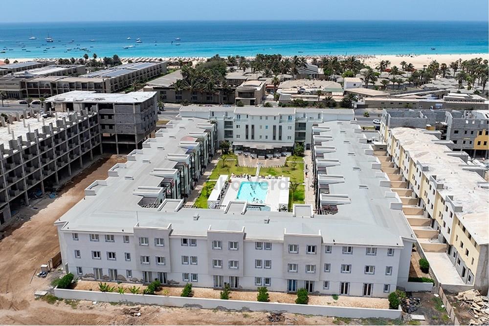 Premium Apartment at Halos… — 67 m² · €150,000 | CVREI