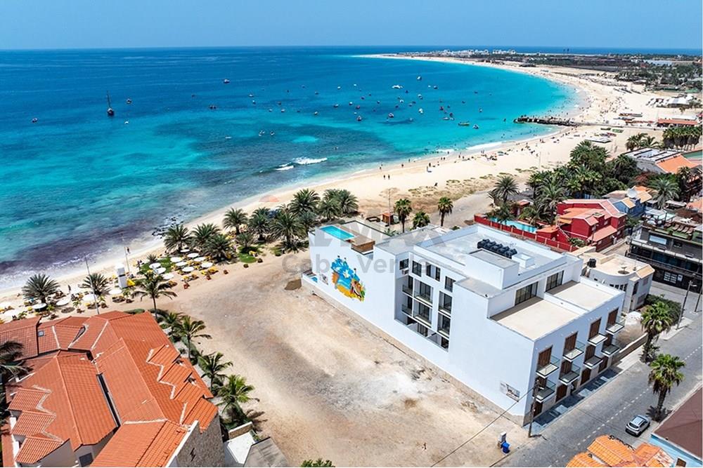 Discover beachfront… — 97.4 m² · €330,000 | CVREI