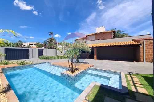 Casa no City Ribeirão