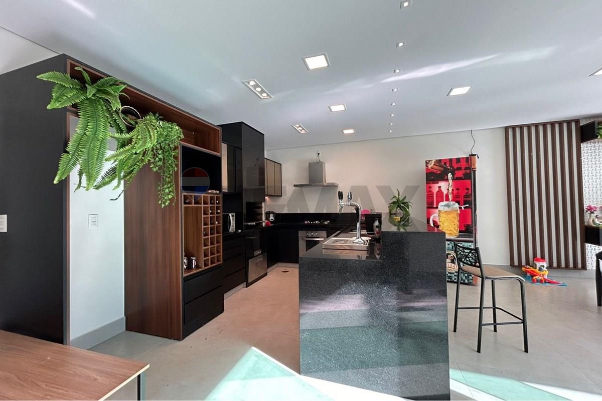 Casa, 3 quartos, 263 m² - Foto 29