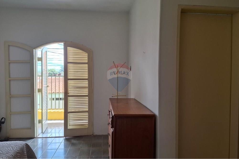 Foto 24 de 36
