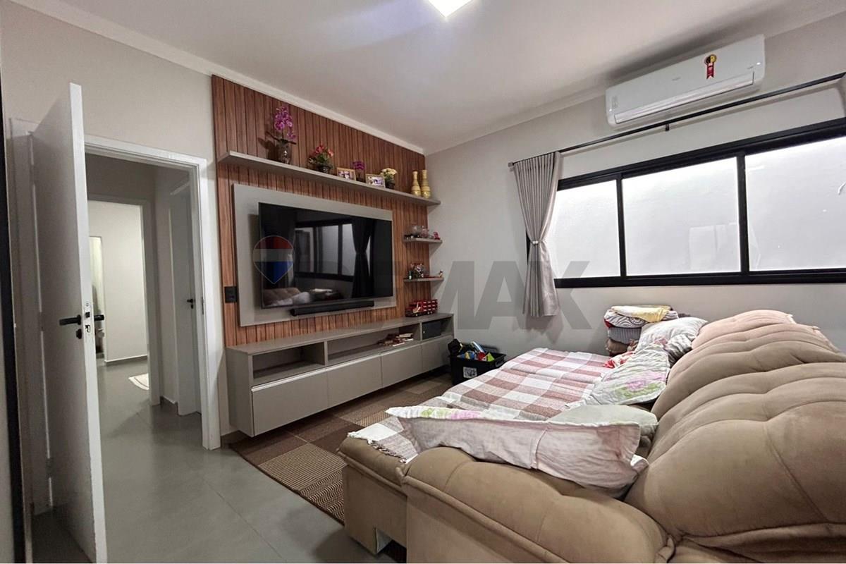 Casa, 3 quartos, 171 m² - Foto 2