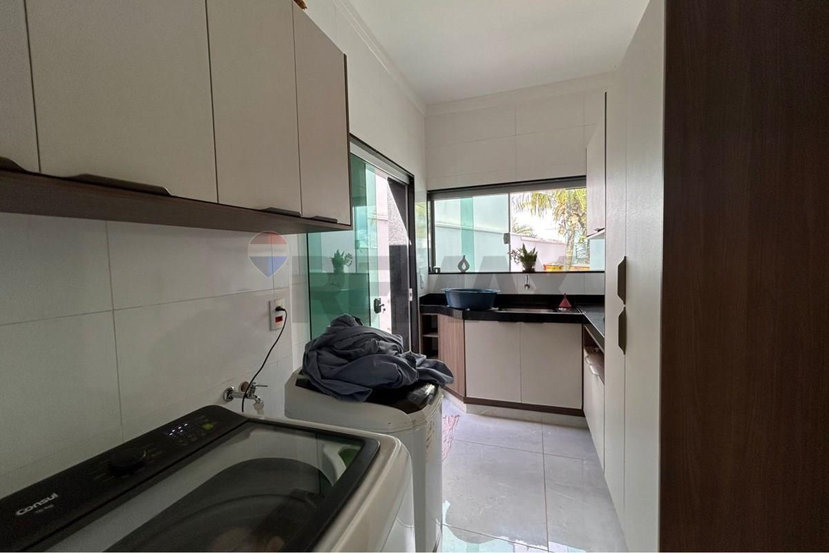 Casa, 3 quartos, 263 m² - Foto 25