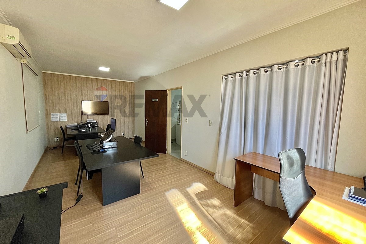 Casa, 3 quartos, 344 m² - Foto 23