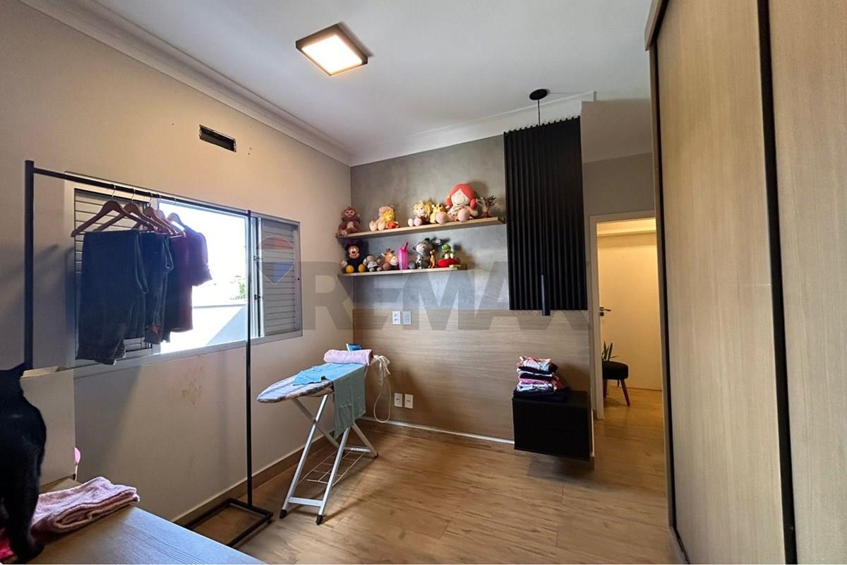 Casa, 3 quartos, 263 m² - Foto 8