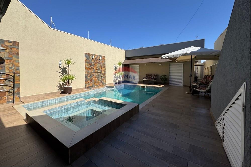 Casa, 4 quartos, 280 m² - Foto 34