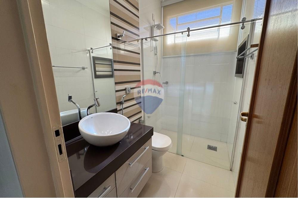 Casa, 4 quartos, 280 m² - Foto 21