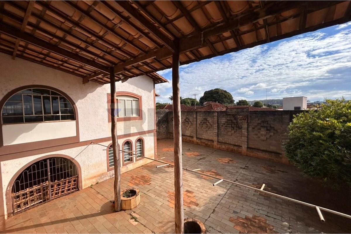 Casa, 6 quartos, 550 m² - Foto 8