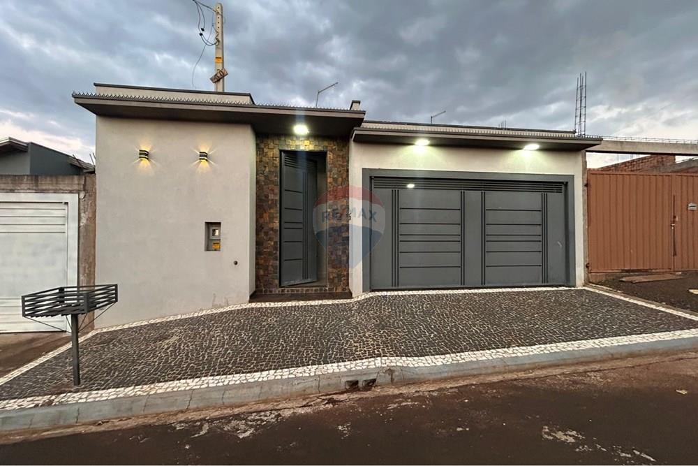 Casa, 3 quartos, 185 m² - Foto 1