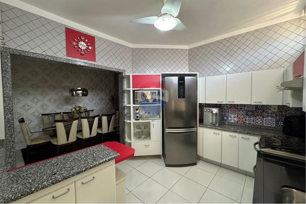 Casa, 4 quartos, 280 m² - Foto 7