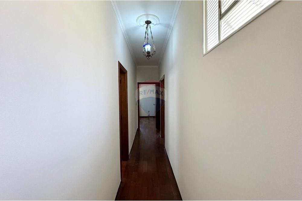 Casa, 3 quartos, 141 m² - Foto 8