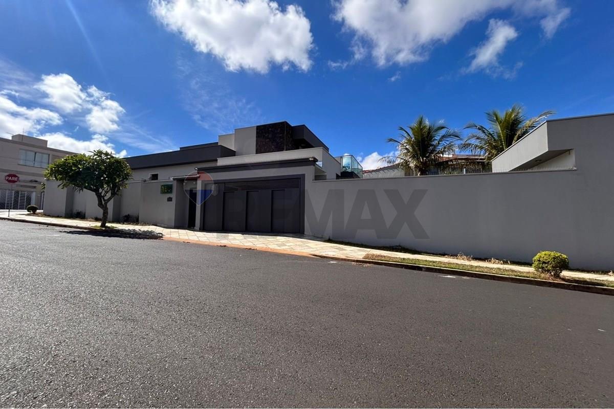 Casa, 3 quartos, 263 m² - Foto 1