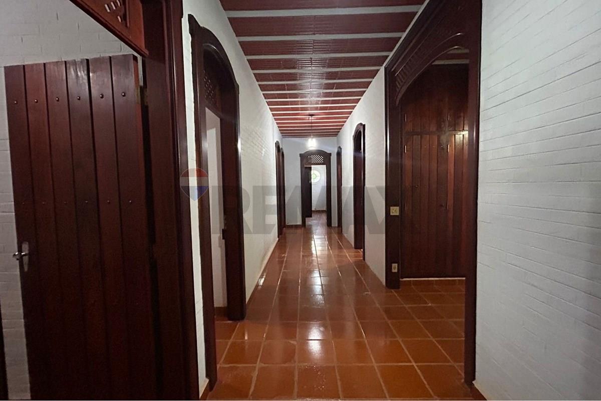 Casa, 6 quartos, 550 m² - Foto 33
