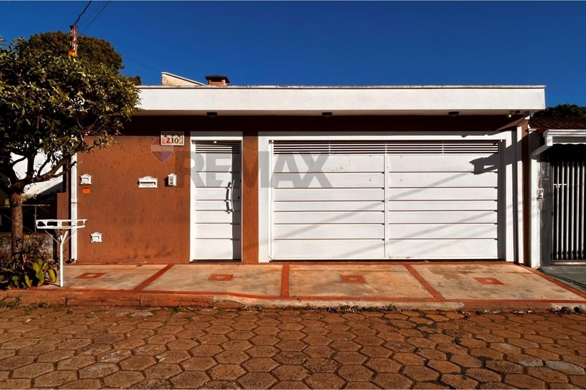 Casa, 3 quartos, 280 m² - Foto 1