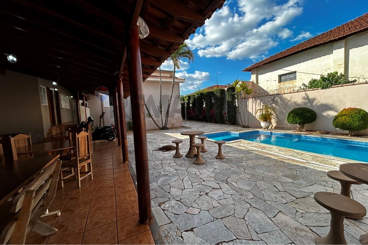 Casa, 5 quartos, 3130 m² - Foto 18