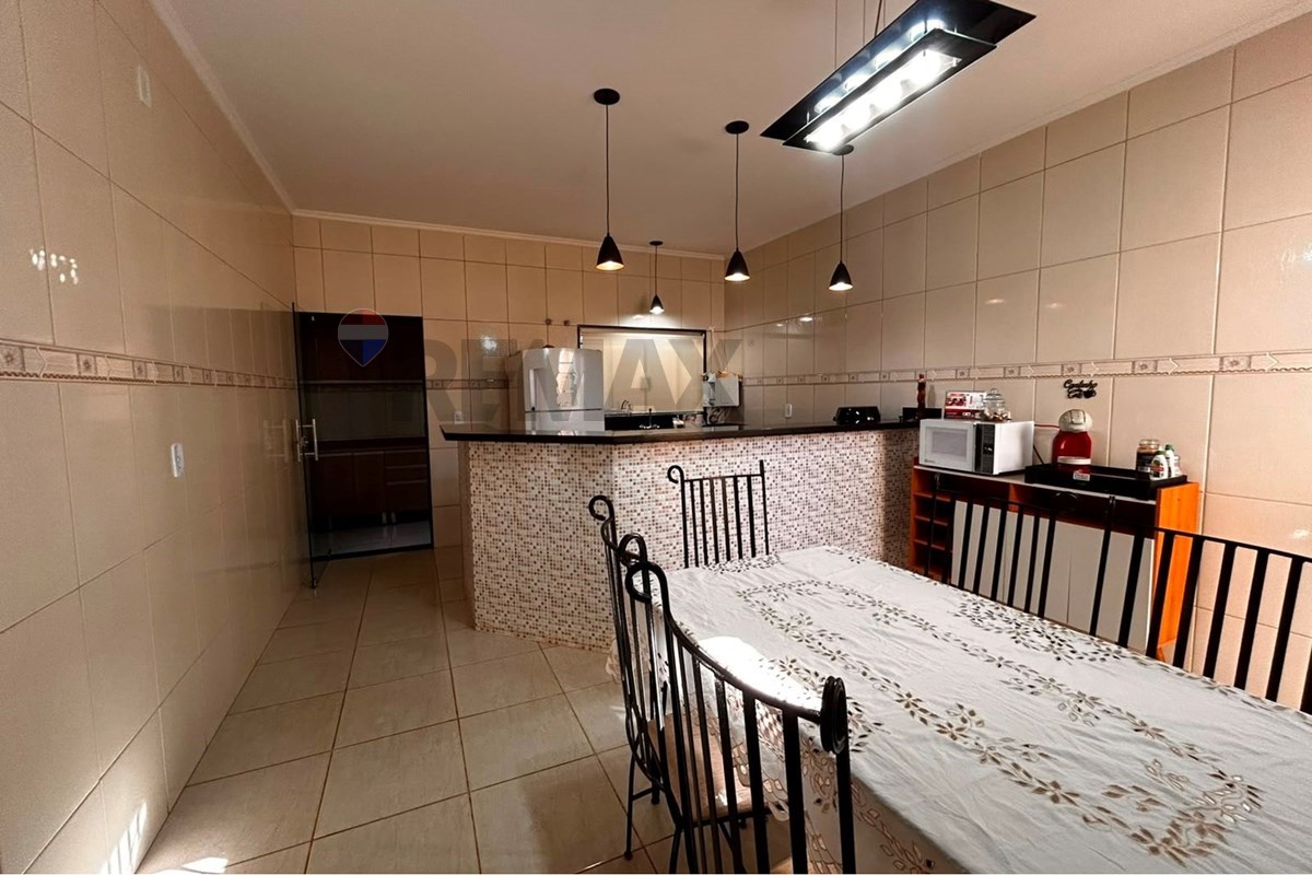 Casa, 3 quartos, 280 m² - Foto 4