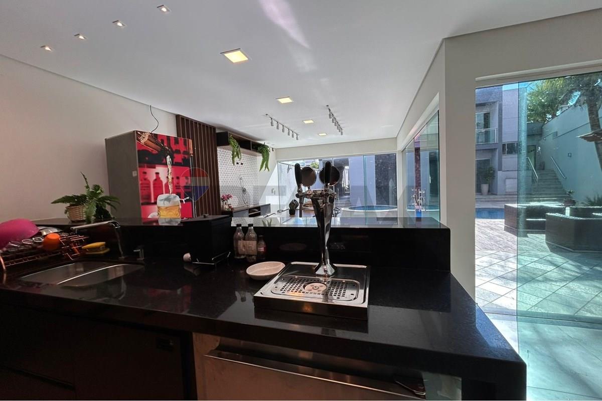 Casa, 3 quartos, 263 m² - Foto 31