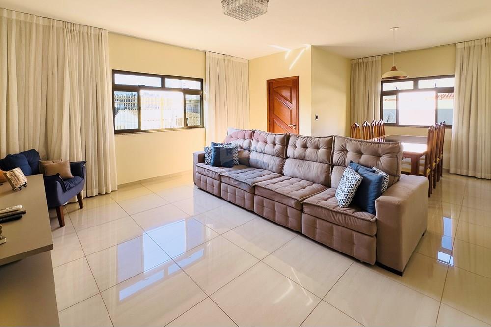 casa em RUA ORESTES PEREIRA, 95 - Rua Costa e Silva - São Pedro, Juiz de Fora, Minas Gerais, 36037-300
