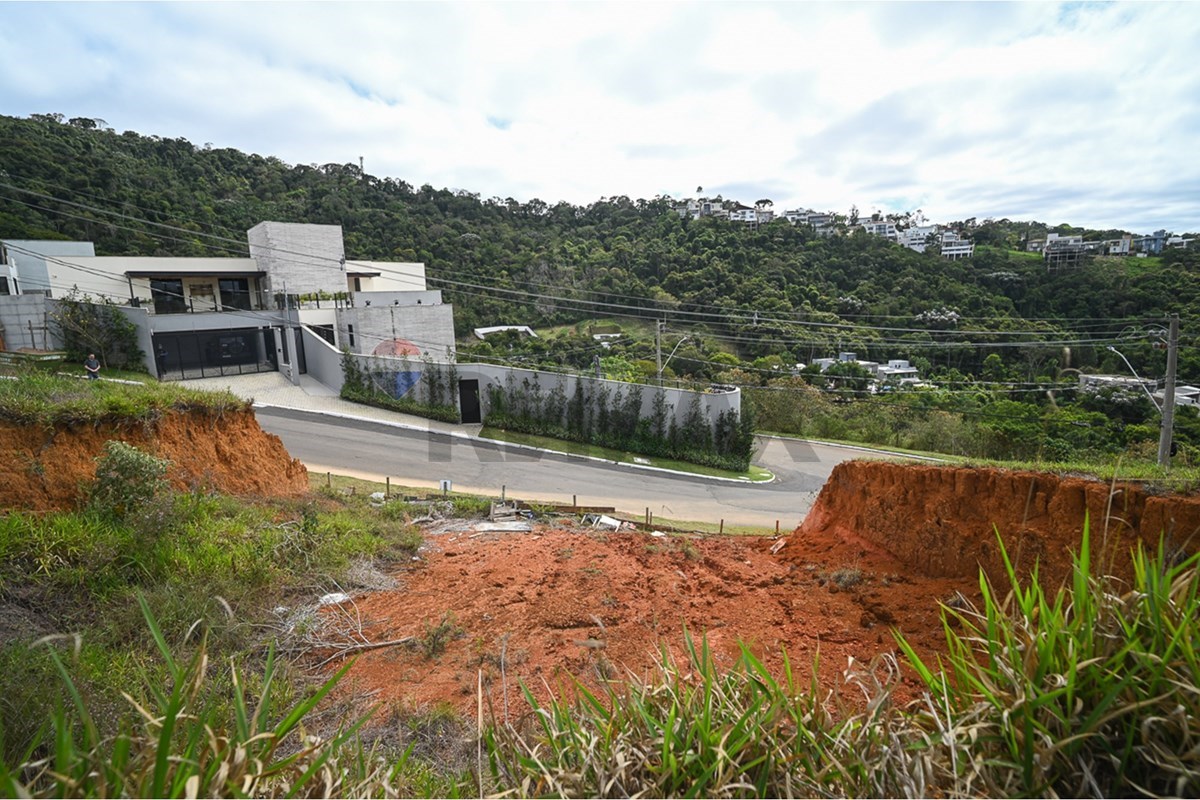 terreno em Rua Investigador Fernando Miranda Esteves, 21 - Portal do Aeroporto - Novo Horizonte, Juiz de Fora, Minas Gerais, 36034040