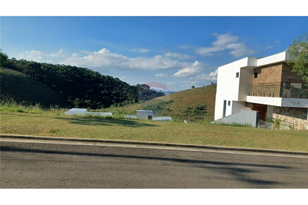 terreno em Rua IBIA, LT 13 QD S - QUADRA S - São Pedro, Juiz de Fora, Minas Gerais, 36037-863