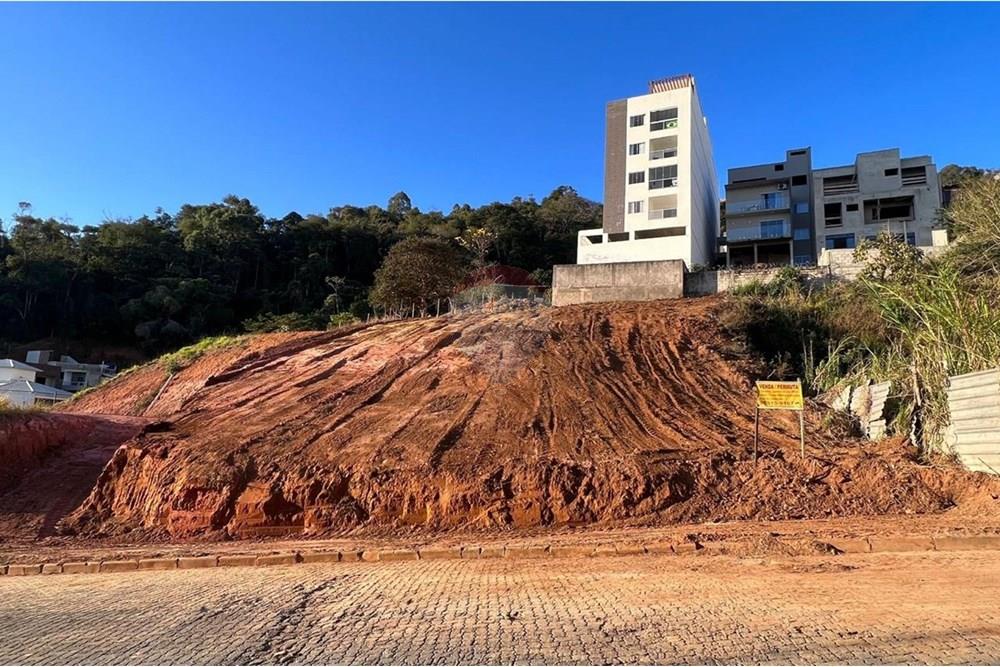 terreno em Rua Doutor Placido Magalhaes Gomes, 74/75, Lourdes, Juiz de Fora, Minas Gerais, 36070451