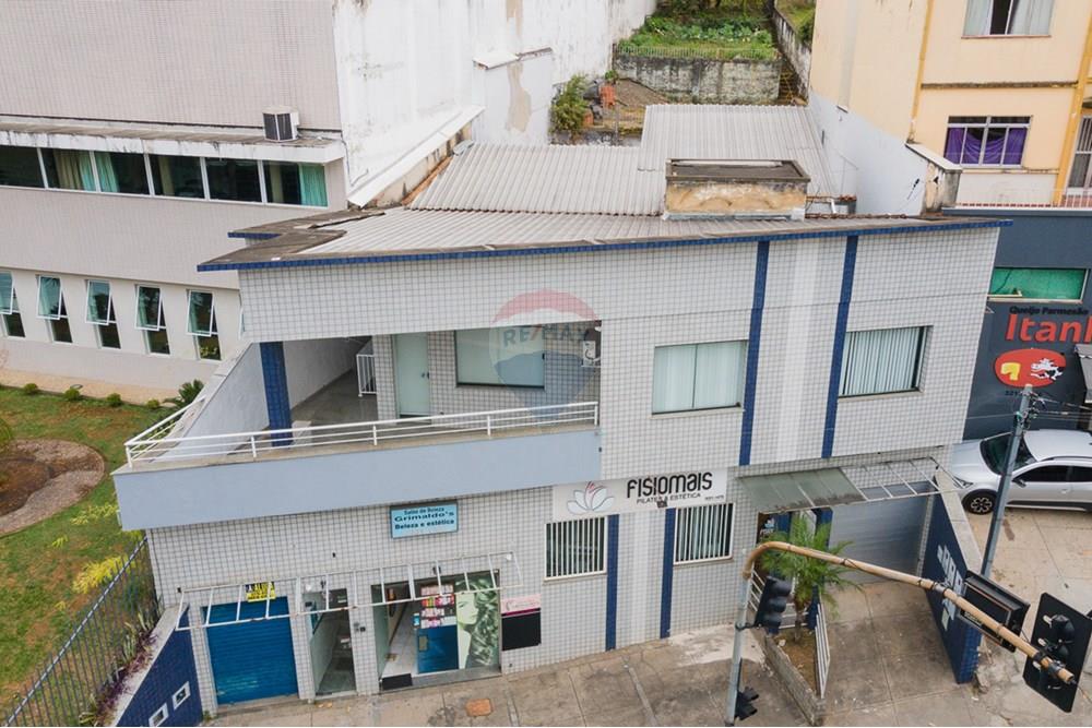 casa em Rua Engenheiro Jose Carlos Moraes Sarmento, 11, Santa Catarina, Juiz de Fora, Minas Gerais, 36036100
