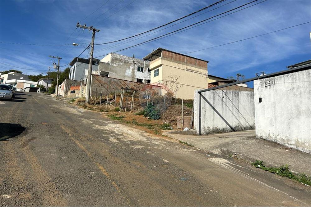terreno em Rua José de Carvalho Rias, 300 - Clube dos Comerciários - São Geraldo, Juiz de Fora, Minas Gerais, 36031-367