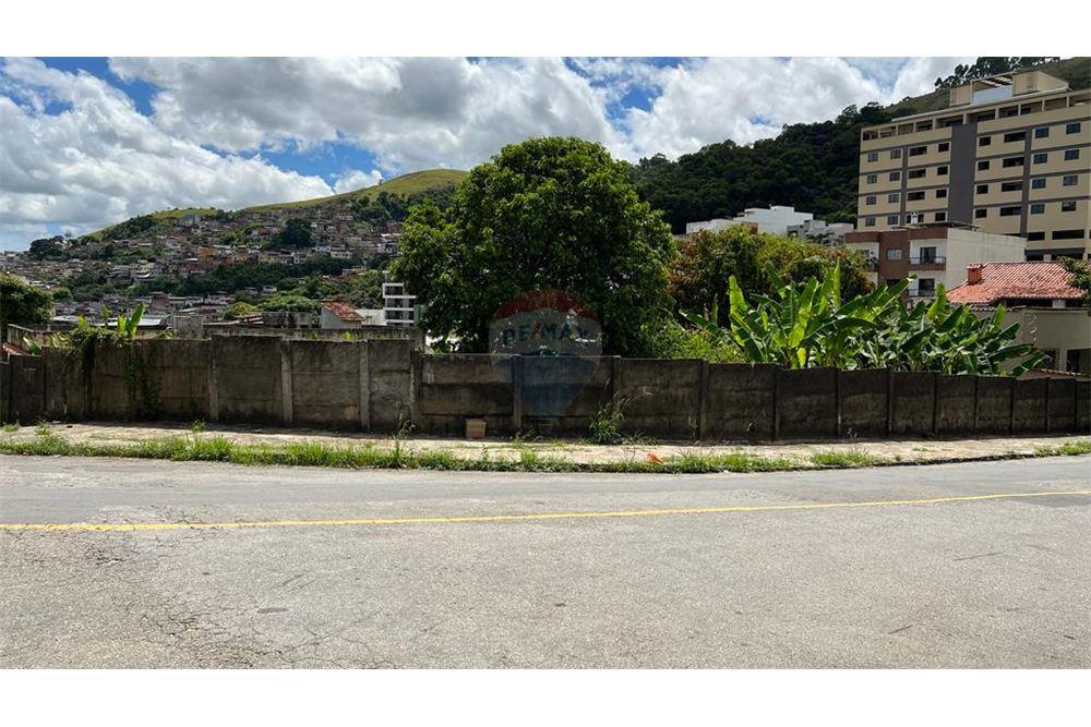 terreno em Rua Dilermano Cruz, LT 8 - Esquina com Rua Dr. Jose Rafael de Souza Antunes - Lourdes, Juiz de Fora, Minas Gerais, 36070-690