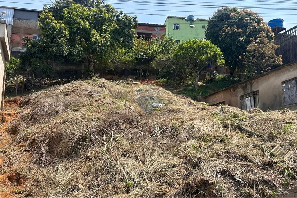 terreno em Rua José Venâncio Rabelo, 92, Santos Dumont, Juiz de Fora, Minas Gerais, 36038-180
